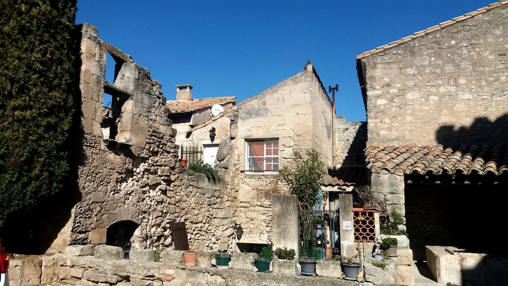 Les Baux-de-Provence is a French commune, department of Bouches-du-Rhône in Provence-Alpes-Côte d’Azur.