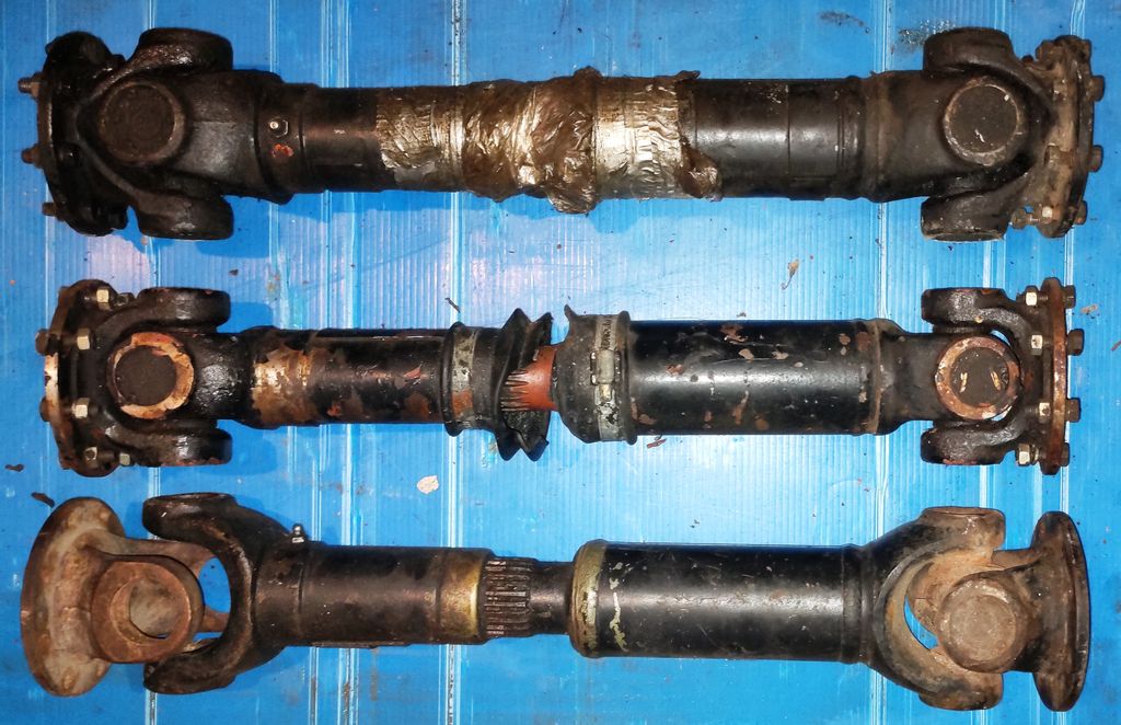 Карданный вал ДВС - КПП ИФА-В50 Drive shaft engine - gearbox IFA-W50