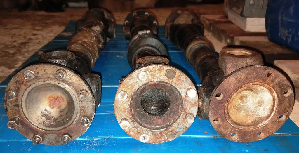 Карданный вал ДВС - КПП ИФА-В50 Drive shaft engine - gearbox IFA-W50