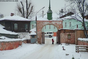 New Nicholas Cathedral, Mozhaisk Moscow Region. Overland travel Road trip Russia 4x4 WWII