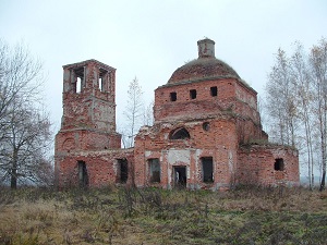 Overland Travel Russia, Moscow region ruined church